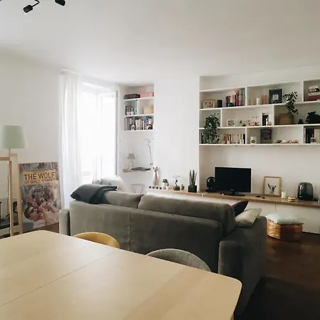 Hostnfly - Superb Bright Apt Near Parc Monceau Apartment